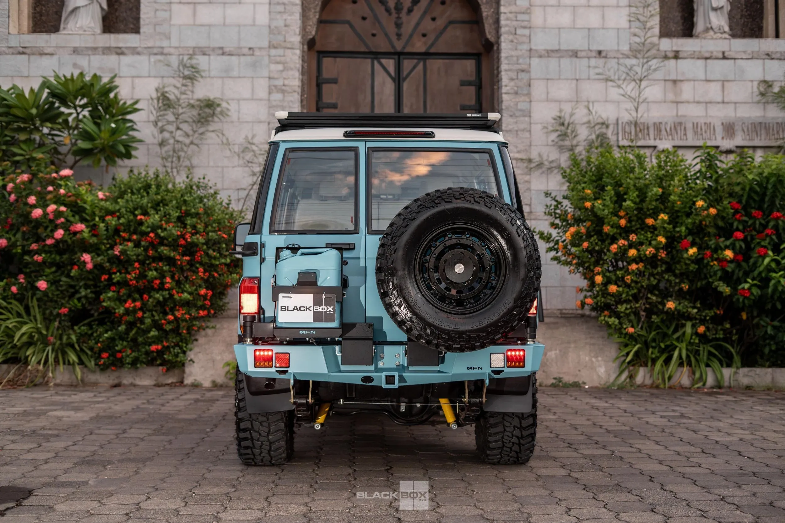 Black Box Toyota Land Cruiser 70